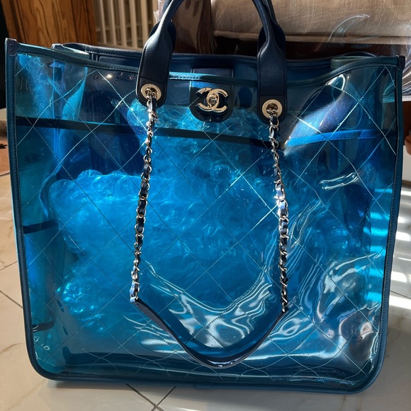 AUTHENTHIC CHANEL COCO SPLASH SHOPPER TOTE QUILTED PVC - Picture 3 of 13